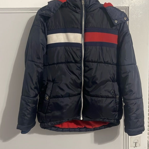 Boys 10/12 T.H coat - Picture 1 of 11